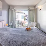 De France By Interhome Apartmán