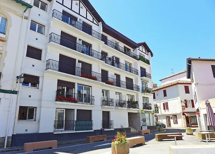 Apartment De France By Interhome